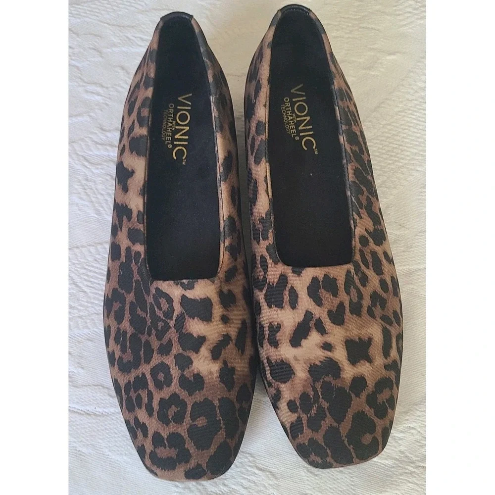 VIONIC Powell Demi Wedge Tan Leopard Comfort Orthotic Slip-on Shoes Women's Sz 8